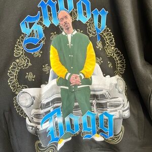 Snoop Dogg sweatshirt
